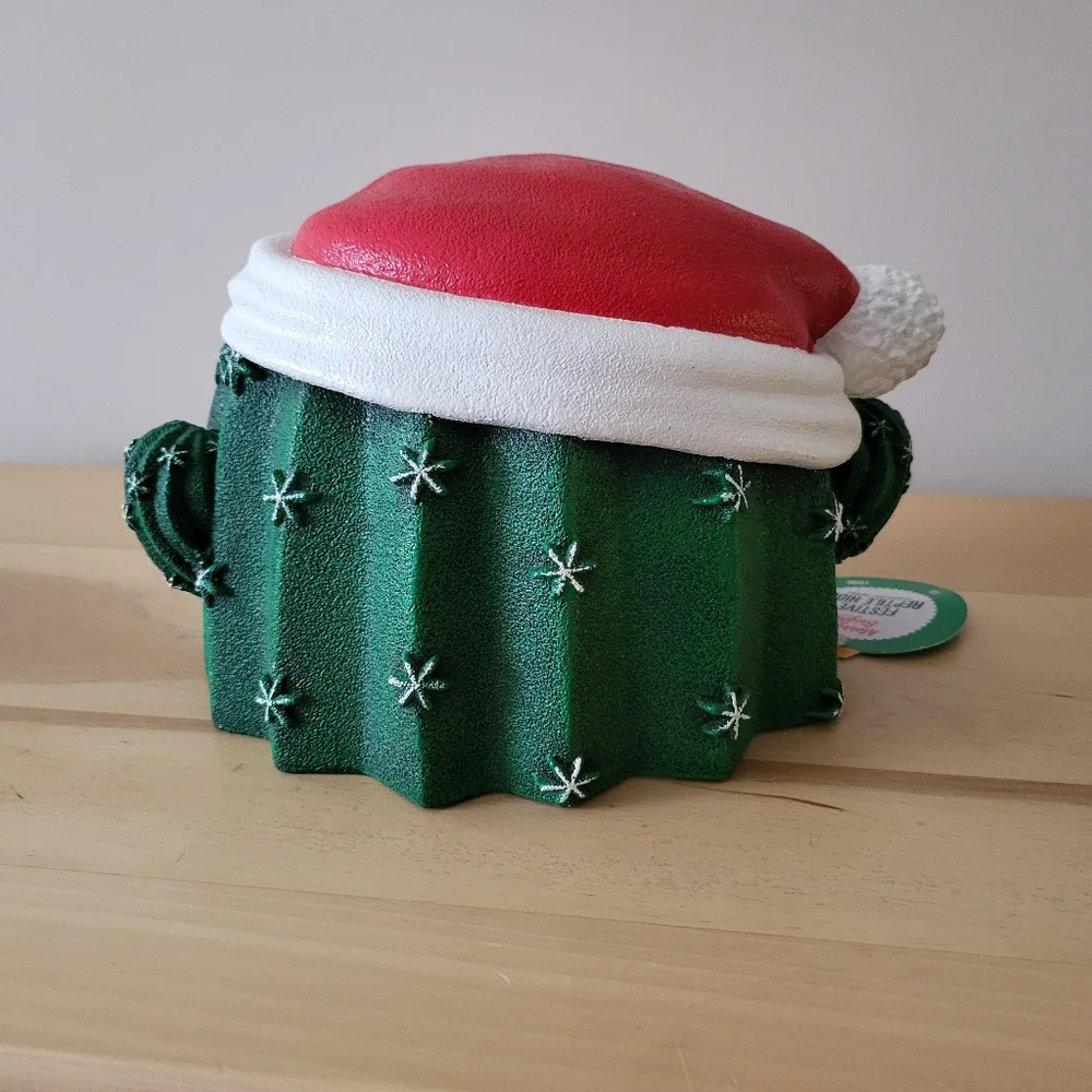 Holiday Reptile Terrarium Hide